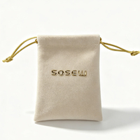 SoSew Emballage personnalisé de marque en 3D, sac cadeau à cordon personnalisé avec monogramme, sac de luxe avec étiquette en TPU, pochette en velours pour bijoux
