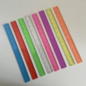 Règle droite en plastique transparent de 15 <span class=keywords><strong>cm</strong></span> 30 <span class=keywords><strong>cm</strong></span> Règle métrique transparente de 6 pouces - Product Image 4