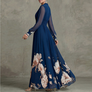 <span class=keywords><strong>Robe</strong></span> <span class=keywords><strong>longue</strong></span> fluide en mousseline <span class=keywords><strong>bleu</strong></span> <span class=keywords><strong>marine</strong></span> pour femme, col en V profond, manches longues, imprimé floral, vente en gros <span class=keywords><strong>d</strong></span>'usine - Product Image 2