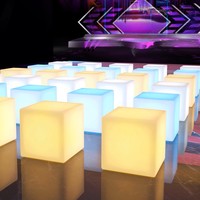 Table en cube acrylique LED / Cube en plexiglas (Ta110A)