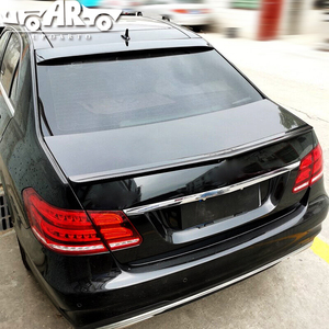 Usine de Spoilers de Voiture Haosheng - Spoiler de Toit Arrière en Plastique ABS Aspect Fibre de Carbone pour <span class=keywords><strong>Mercedes</strong></span> Benz <span class=keywords><strong>Classe</strong></span> E W212 - Product Image 4