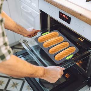 빵 곰팡이 프랑스 바게트 핫도그 빵을 굽기위한 4 홀 실리콘 로프 팬 내열 식품 등급 실리콘 - Product Image 6