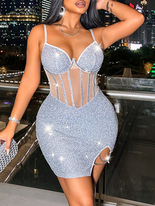 เดรสเซ็กซี่ผู้หญิงขายดี ประดับลายปักวิบวับ แต่งผ้าตาข่ายแบบฟิชโบนสีสันสดใส สำหรับใส่ไปเที่ยว - Product Image 2