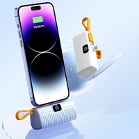 Mini Power Bank portable porte-clés 5000 mAh, station d'alimentation ultra-fine avec câble intégré, charge rapide, écran LED, 65W, compatible iPhone et Android