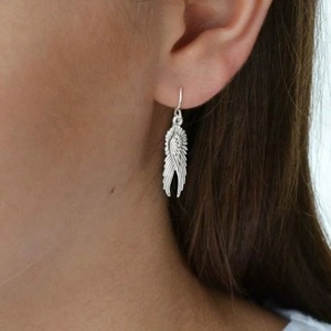 Nouvelle collection de bijoux fins de luxe en argent 925 plaqué or, ensemble de boucles d'oreilles et collier en forme d'ailes d'ange pour femmes, idéal pour les fiançailles et les soirées - Product Image 4