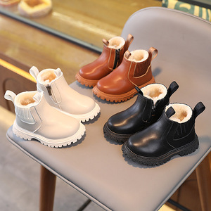<span class=keywords><strong>Botas</strong></span> cortas de moda para niños de felpa de <span class=keywords><strong>invierno</strong></span>, zapatos informales laterales para niños, <span class=keywords><strong>botas</strong></span> cálidas de suela blanda para niñas - Product Image 1