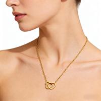 Collier Cœur à Cœur en Acier Inoxydable pour Femme, Design Niche Luxe Léger, Style Sportif en Forme de Cœur, Idéal pour l'Export