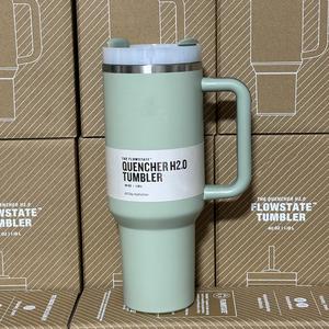 Gobelet <span class=keywords><strong>de</strong></span> voyage isotherme à double paroi en acier inoxydable personnalisé <span class=keywords><strong>de</strong></span> 40 oz avec poignée, isolation thermique <span class=keywords><strong>de</strong></span> 12 à 24 heures - Product Image 5