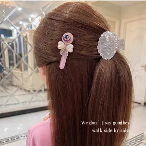 Unique 5CM Summer Small Luxury Rhinestone Sea Ocean Shell Hair Clip Designer White Glitter Hair Claw For Women Hair Accessories