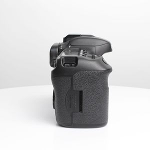 กล้อง DF Wholesale Professional Body Worn 7D Mark II ของแท้ สภาพ 99% พร้อมเลนส์ EF-S 18-55mm F/3.5-5.6 IS USM ตัวเลือกเสริม กล้องดิจิตอลมือสอง - Product Image 4