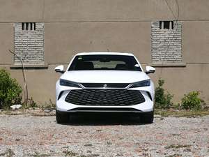 2025 BYD Qin L sedán eléctrico Lanzamiento del Año Nuevo chino 545km características de rango BYD Blade tecnología de batería nuevo vehículo de energía - Product Image 2