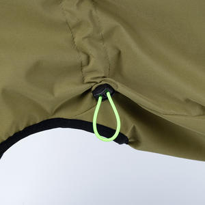 बड़े कुत्ते के लिए आउटडोर हाइकिंग कोट अनुकूलित वाटरप्रूफ जैकेट के साथ वाटरप्रूफ जैकेट का निर्माण - Product Image 3