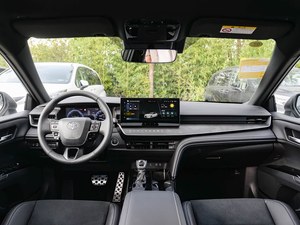 <span class=keywords><strong>Toyota</strong></span> <span class=keywords><strong>Camry</strong></span> 185HP L4, moteur double 2.5HXS, version Sports Plus, berline 4 portes 5 places, voiture hybride PHEV - Product Image 2