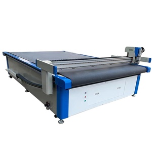GEE <span class=keywords><strong>VICTORY</strong></span> JINAN 1625 machine à découper les sangles de ceinture en cuir - Product Image 3