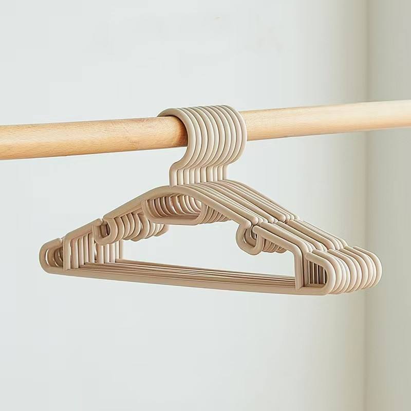 สีดำสีกากี