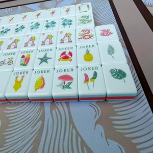 Jeu de Mahjong Portable Personnalisé en Acrylique avec Tuiles à Motif Dragon Chinois et Tropical – Idéal pour les Fêtes, le Divertissement à Domicile et comme Cadeau - Product Image 3