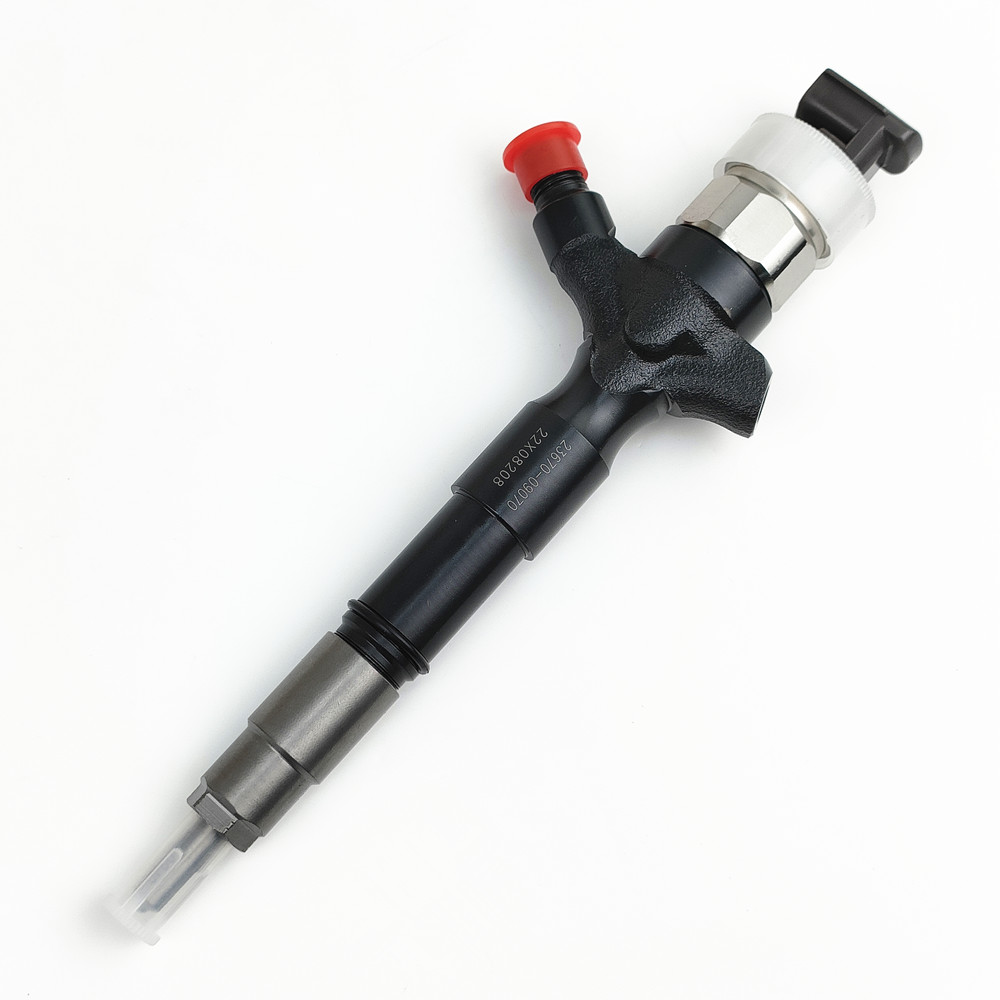 Fuel Injector 23670-09070 Common Rail Injetor 095000-5921 for TOYOTA 1KD-FTV