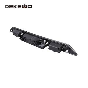 OE 8E0827574C dekewo อะไหล่รถยนต์มือจับประตูท้ายสำหรับรถ Audi A3 A4B6B7 A8D4 A6 A5 - Product Image 3