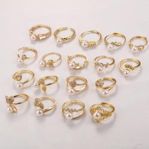 Anillo de Cobre de Lujo Ligero para Mujer, Estilo Europeo Americano, con Perla de Agua Dulce, Versátil, de Alta Gama, Moda Transfronteriza - Product Image 2