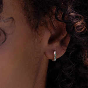 Pendientes de Aro CANNER S925 de Plata de Ley con Diseño de Serpiente y Circonita Verde, Baño de Oro de 18k - Product Image 3