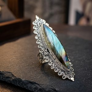 Bague de Fête Classique Faite à la Main en Argent Sterling Massif 925 Plaqué Rhodium avec Pierre Naturelle Labradorite, Nouvelle Collection - Product Image 2