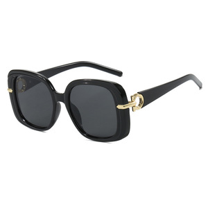 Lunettes <span class=keywords><strong>de</strong></span> <span class=keywords><strong>soleil</strong></span> métalliques pour femmes, monture intégrale, grand format, UV400, verres gris, design confortable pour une protection solaire élevée - Product Image 3