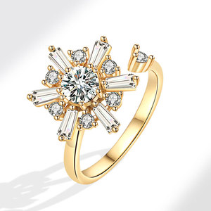 Anillos giratorios de copo de nieve con circonitas pavé, chapados en oro sobre cobre, para mujer, resistentes al deslustre, anillos antiestrés, joyería para la ansiedad - Product Image 6