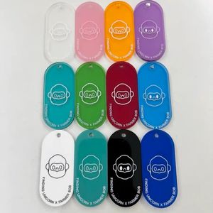 Étiquettes suspendues personnalisées en acrylique transparent pour vêtements homme et femme, étiquettes en plastique écologiques, finition brillante, sérigraphie - Product Image 6