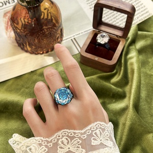 Anillos de Boda de Alta Calidad, Ecológicos, de Cobre, Estilo Romántico, Chapados en Oro Negro, con Circonita Púrpura de 16 mm - Product Image 6