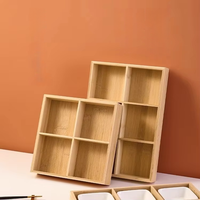 Plateau carré à neuf compartiments pour hot pot, plateau de service multi-compartiments en bois, design moderne et minimaliste, pour usage domestique et hôtelier
