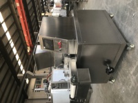 Petite Machine commerciale automatique de dépôt de biscuits et de beurre rempli de chocolat