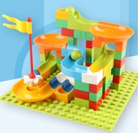 Blok susun perosotan anak-anak baru dirakit plastik anak laki-laki dan perempuan umur 3-6 tahun mainan edukasi dini Puzzle