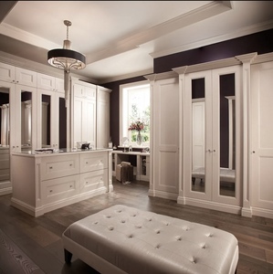 Sistema de Vestidor de Lujo en Color Blanco Crema, Moderno y Clásico, <span class=keywords><strong>Armario</strong></span> Grande Personalizado para Dormitorio con Isla y <span class=keywords><strong>Escalera</strong></span> Rodante - Product Image 3
