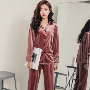Offre Spéciale velours femmes pyjamas manches longues pantalons Homewear col en V grande taille ensemble de pyjamas - Product Image 1