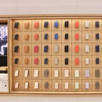 Vitrine murale flottante pour accessoires de téléphonie mobile, présentoir pour coques de téléphone, style Apple Store