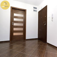 Portes coulissantes doubles en bois modernes CBMmart à fermeture amortie pour usage extérieur/intérieur dans les villas et projets de construction