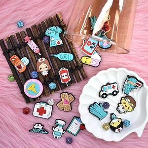 Nouvelle série de soins médicaux en caoutchouc décorations de chaussures de soins infirmiers en caoutchouc breloques de chaussures souples en gros pour décorations de chaussures sabots - Product Image 3