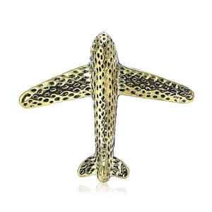 Broche élégante en alliage créatif, nouvelle mode, pour femmes, banquet, haut de gamme, cadeau de luxe léger, bijoux, manteau, cardigan, épingle à col - Product Image 6