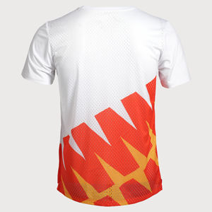 Camiseta de Entrenamiento para Hombre con Logotipo de Diseño Nuevo Personalizado, Sublimación, 100% Poliéster, Malla Transpirable de Secado Rápido - Product Image 3