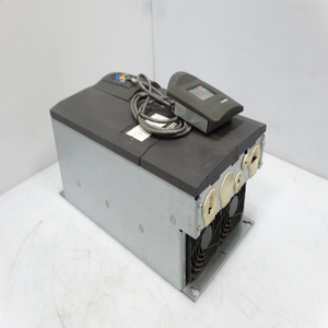 Nuevo <span class=keywords><strong>6SE6430</strong></span>-<span class=keywords><strong>2UD32</strong></span>- <span class=keywords><strong>2DA0</strong></span> DRIVE para Plc Fast - Product Image 1