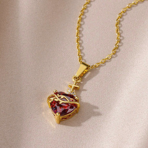 Collar con Sagrado Corazón de Jesús y Corazón de María en Oro para Mujer con Circonita Cúbica, Joyería Religiosa, Regalo - Product Image 6