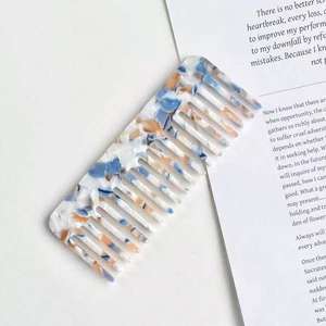 Peigne personnalisé à dents larges pour démêler les cheveux, avec nom ou initiales, portable, motif marbré coloré - Product Image 5