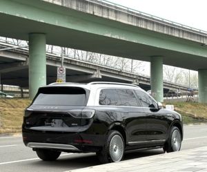 AITO M9 2024 Edizione Extended Range MAX, SUV di Lusso a 6 Posti, Ibrido Elettrico 52kWh, Veicolo NEV Smart High-Tech Pronto per la Spedizione - Product Image 4