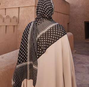 ฮิญาบมุสลิมแบบถักทอคุณภาพสูงดีไซน์ใหม่2025ผ้านุ่มและน้ำหนักเบาผ้าเจอร์ซีย์ผ้าคลุมไหล่ลายพื้น - Product Image 4