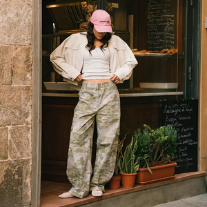 <span class=keywords><strong>Pantalon</strong></span> cargo camouflage personnalisé 2026 pour femme, taille élastique, multi-poches, avec cordon de serrage, <span class=keywords><strong>pantalon</strong></span> de jogging OEM/ODM - Product Image 1