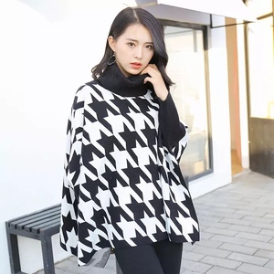 Phụ Nữ Cổ Cao Áo Len Không Đều Họa Tiết Hình Học Sọc Áo Thun Poncho Khăn Choàng - Product Image 1
