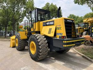 รถตักล้อยาง KOMATSU WA380 น้ำหนักบรรทุก 7 ตัน เครื่องยนต์คัมมินส์ ปั๊มไฮดรอลิก Liyuan กำลัง 75 กิโลวัตต์ รุ่นปี 2023 น้ำหนักตัวเครื่อง 22000 กิโลกรัม - Product Image 3