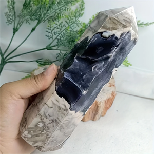 Gran torre de piedra de ágata volcánica UV-reactiva-Patrón de lava natural-Decoración al por mayor-Venta al por mayor de fábrica de China - Product Image 1