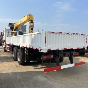 รถบรรทุก HOWO 6x4 รุ่นใหม่ พร้อมเครนไฮดรอลิก 12 ตัน |   อเนกประสงค์สำหรับโลจิสติกส์และการก่อสร้าง - Product Image 5