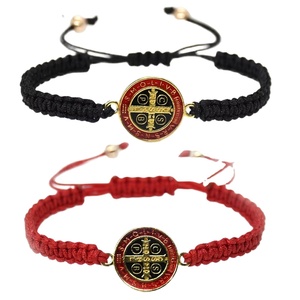 2025 nuevo DS cordón rojo St Benedict <span class=keywords><strong>pulsera</strong></span> <span class=keywords><strong>San</strong></span> <span class=keywords><strong>Benito</strong></span> <span class=keywords><strong>pulsera</strong></span> pulseras mexicanas para hombres Medalla De <span class=keywords><strong>San</strong></span> <span class=keywords><strong>Benito</strong></span> St Benedict medallas - Product Image 1